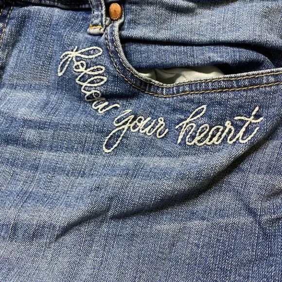 Torrid Girlfriend Stretch Skinny Jeans - Picture 10 of 14